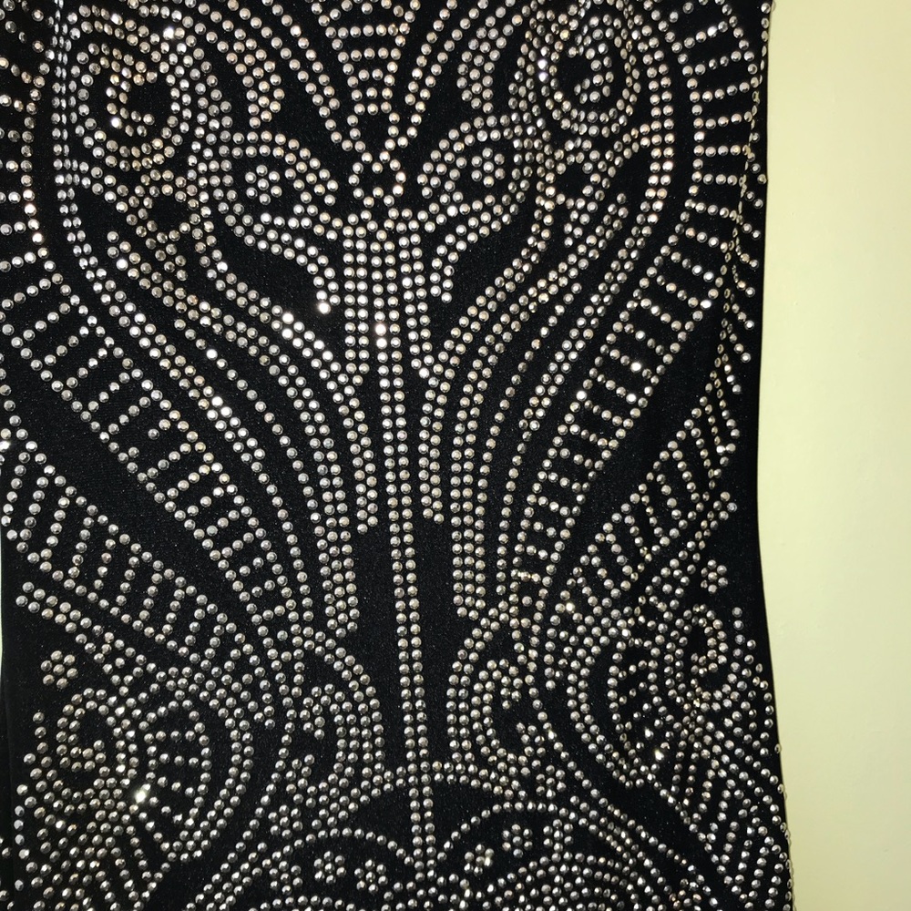 Dress - Picture 3 of 4
